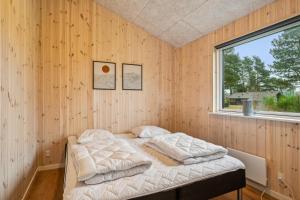 Beautiful And Modern 8-Person Holiday Home With Spacious Terraces And Quality Interiors Located In Peaceful Fuglslev Close To Forest, Nature And