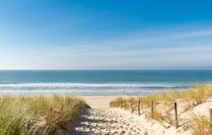 Maisons de vacances 2 Bedroom Awesome Home In Merignac : photos des chambres