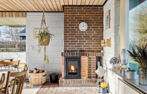 Gorgeous Home In Vinderup With Wifi