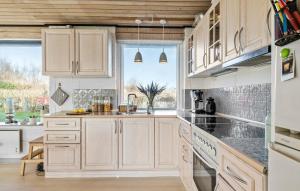 Gorgeous Home In Vinderup With Wifi