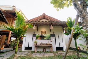 An Home - Tips & Tours for travelers, from locals - Motorbikes Rental