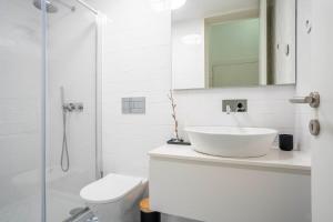 Chic 1BR in República w Balcony by LovelyStay