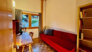 Enchanting Chalet in the Picturesque Schonried