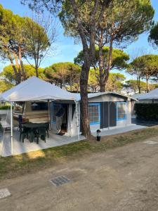 Caravan Cavallino - Valentini in Campeggio Lido