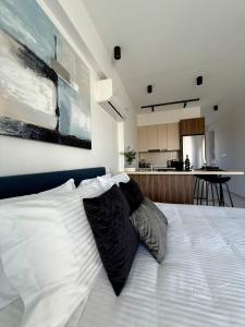Chill and Stay-Luxury Studio in Kato Paphos