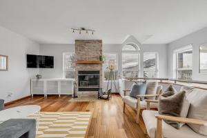 Initial - Apres Ski - MSA