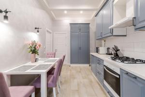 Royal apartment on Lysenka 5