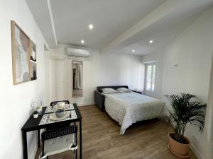 Joli Studio Place Garibaldi, Vieux-Nice, Port