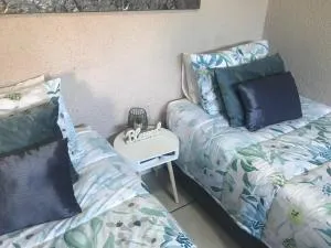 Boston on 9th - Cravenby