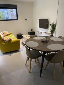 Maisons de vacances Maison individuelle avec terrasse et parking : photos des chambres