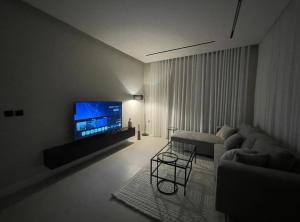 AM Home - living room with one bedroom 8