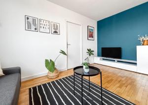 Cozy flat balcony panoramic view 5m metro B