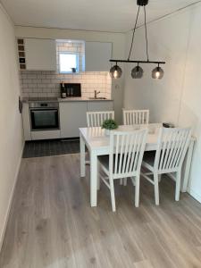 Newly renovated, near town center