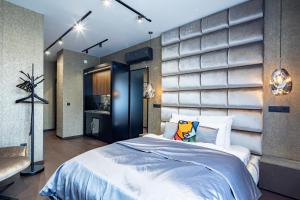 Extreme Central Luxury