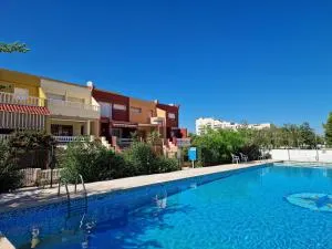 Villa con barbacoa para familias - Rafelbuñol