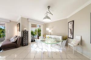 3-Br Apartment Sea View Swimming Pool