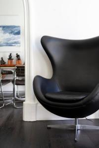 Carré dOr, superbe apartment sur jardin, élégant et ensoleillé