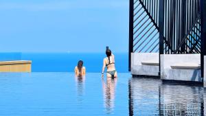 EDGE Sea View Holiday inn Pattaya Central