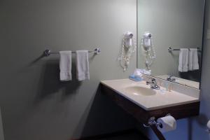 2 Bedroom accessible condo