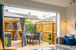 The Ebor House - With Hot Tub