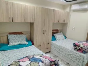 EL Hosary House - 十月六日城