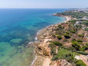 Studio on Maria Luisa Beach Wifi Parking Swimming Pool