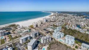 Private Balcony & Community Pool - TLC Beach Escapes - Roelens - Estero