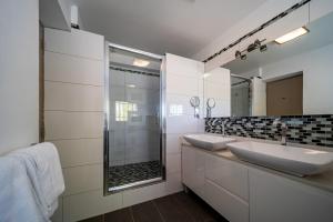Hotels Les Loges du Luberon : photos des chambres