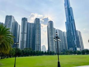 The Luxe Nest Riverside - Vinhome Landmark 81