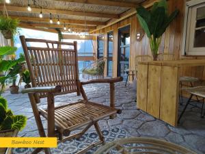 ΒΑΜΒΟΟ nest by the sea