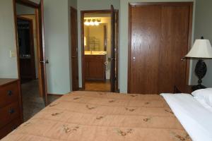 Lower Lynx Lake two bedroom condo at Wild Eagle Lodge