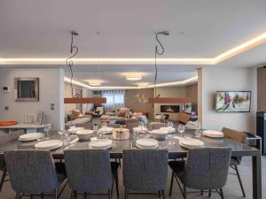 Abondance : Grand appartement raffiné à Courchevel avec parking et WIFI - FR-1-563-14