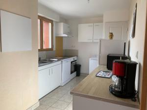 Appartements Appartement calme et lumineux, bord de mer a 1 minute a pied de la plage : photos des chambres