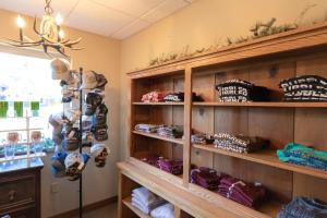 Lynx Lake 2 bedroom condo at Wild Eagle Lodge, #228