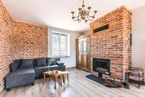 Folk Art Studio Stara Pompka - Policzna