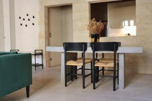 Appartement de Caractère avec Cachet Unique à Uzès