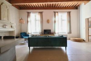 Appartement de Caractère avec Cachet Unique à Uzès