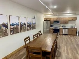 Luxury 2 Bedroom Lodge Unit 302 - Halifax