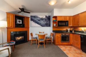 Village Penthouse w Views Pool and Hot Tub