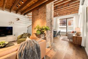 Luxury Loft near Washington Park - Rooftop Deck