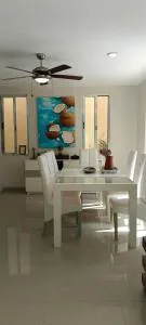 Jacque's Hostal Pequeña - Progreso