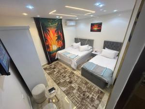 Paradise Pyramids View Inn Hotel