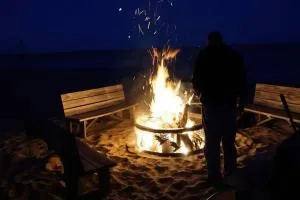 Sunnyside 3BR 1BA Relaxing Lakefront Retreat - Lincoln Junction