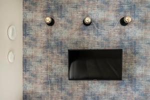 - Mall Room - Duke Housing