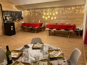 Gîte La Belle Vue, Maison de campagne pour 21 personnes avec vue magnifique