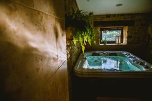 Sejours a la campagne Gite romantique avec Sauna, Spa, Home cinema -La Closerie du Biard- : photos des chambres