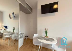 Paris Room Old Town Gdansk