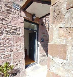 Riverside Apartment in Inverness City Centre