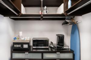 Hotel-Style Independent Suite in Ocean Beach