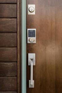 Hotel-Style Independent Suite in Ocean Beach